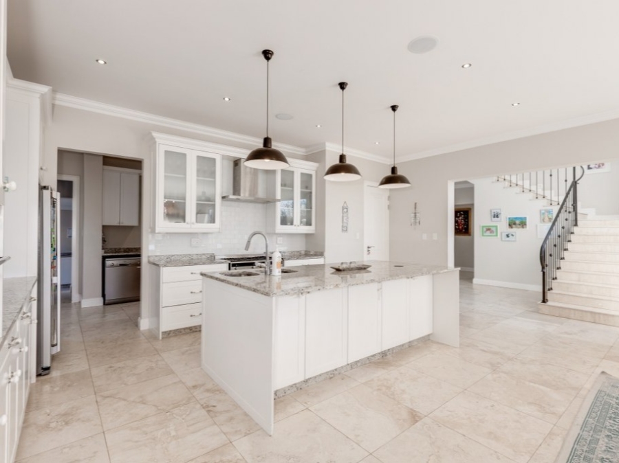 To Let 5 Bedroom Property for Rent in Helderfontein Estate Gauteng