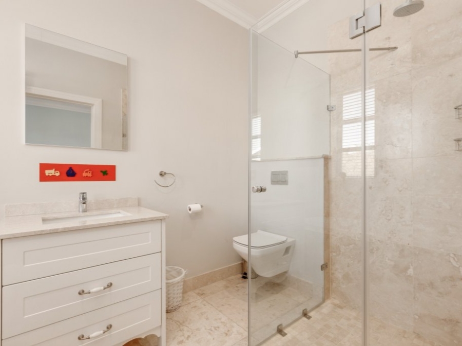 To Let 5 Bedroom Property for Rent in Helderfontein Estate Gauteng