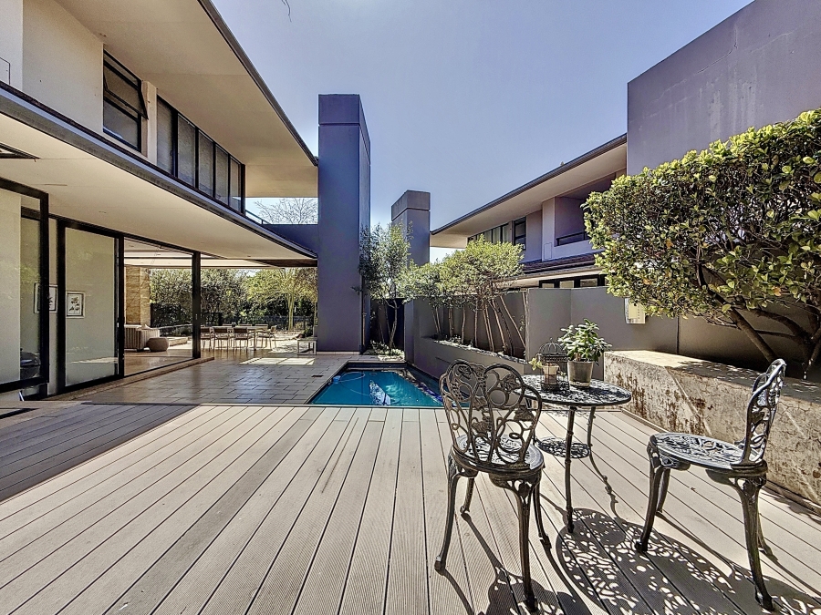 2 Bedroom Property for Sale in Lombardy Estate Gauteng