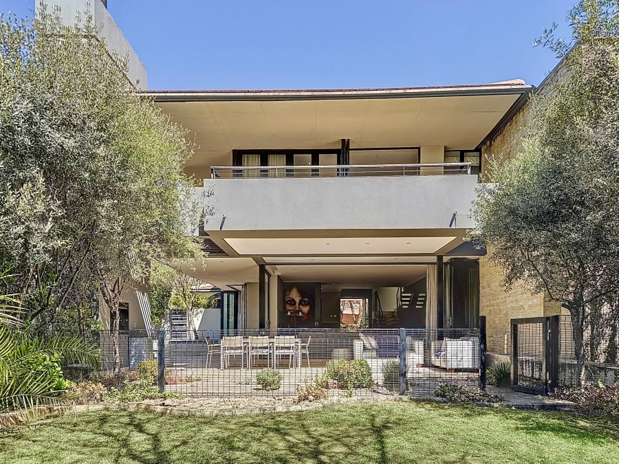 2 Bedroom Property for Sale in Lombardy Estate Gauteng