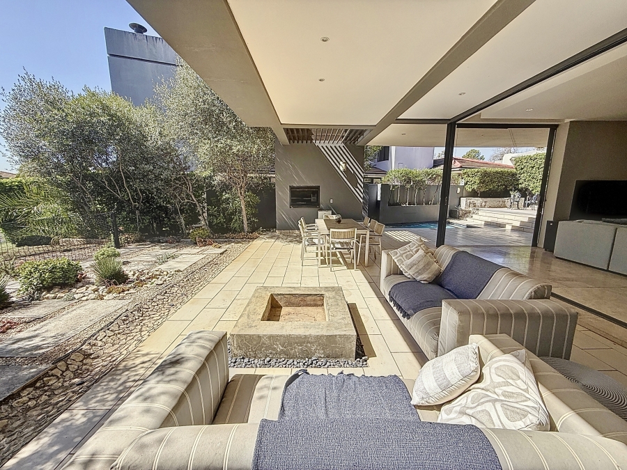 2 Bedroom Property for Sale in Lombardy Estate Gauteng