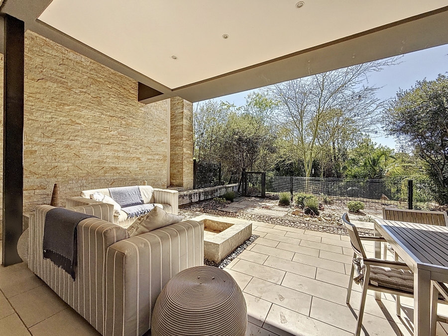 2 Bedroom Property for Sale in Lombardy Estate Gauteng