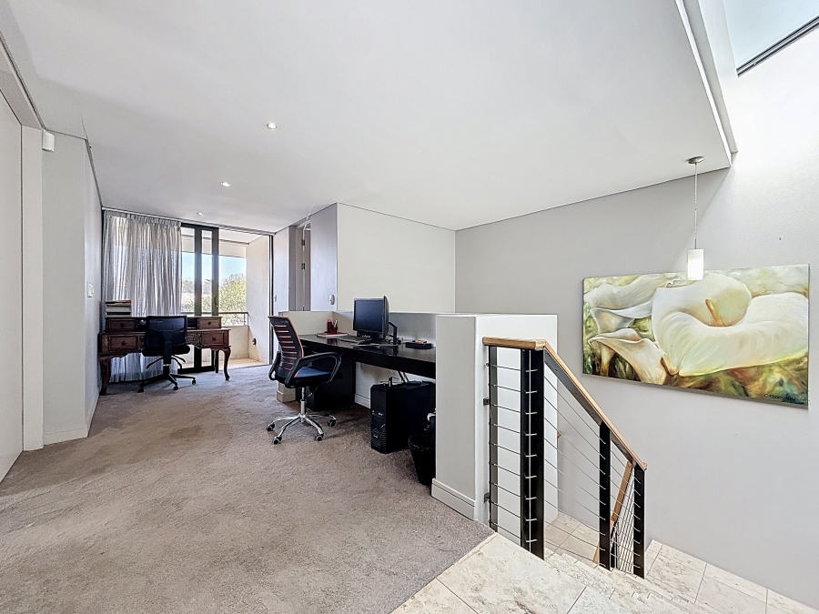 2 Bedroom Property for Sale in Lombardy Estate Gauteng