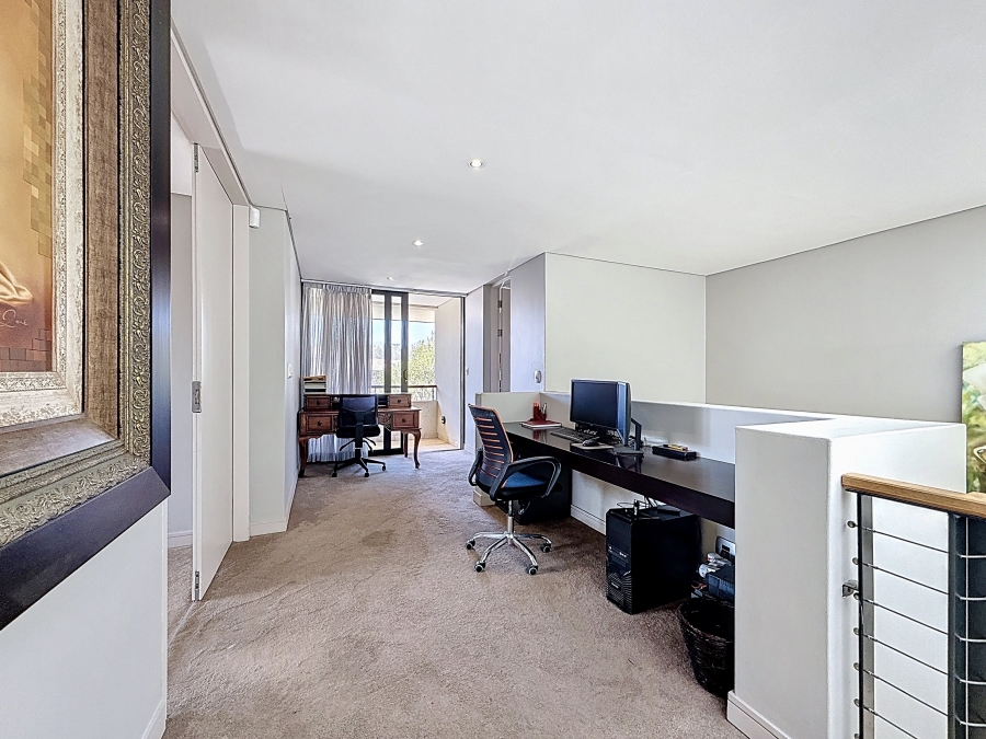 2 Bedroom Property for Sale in Lombardy Estate Gauteng