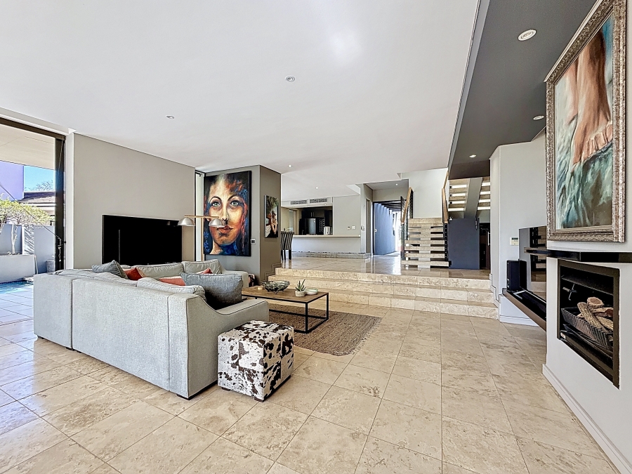 2 Bedroom Property for Sale in Lombardy Estate Gauteng