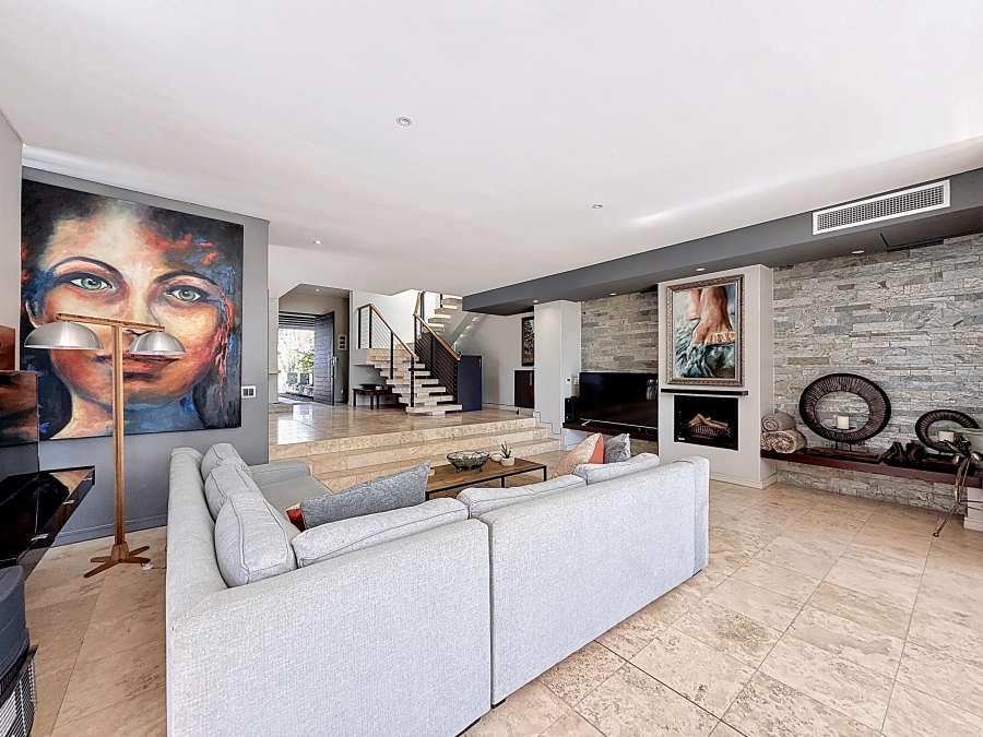 2 Bedroom Property for Sale in Lombardy Estate Gauteng