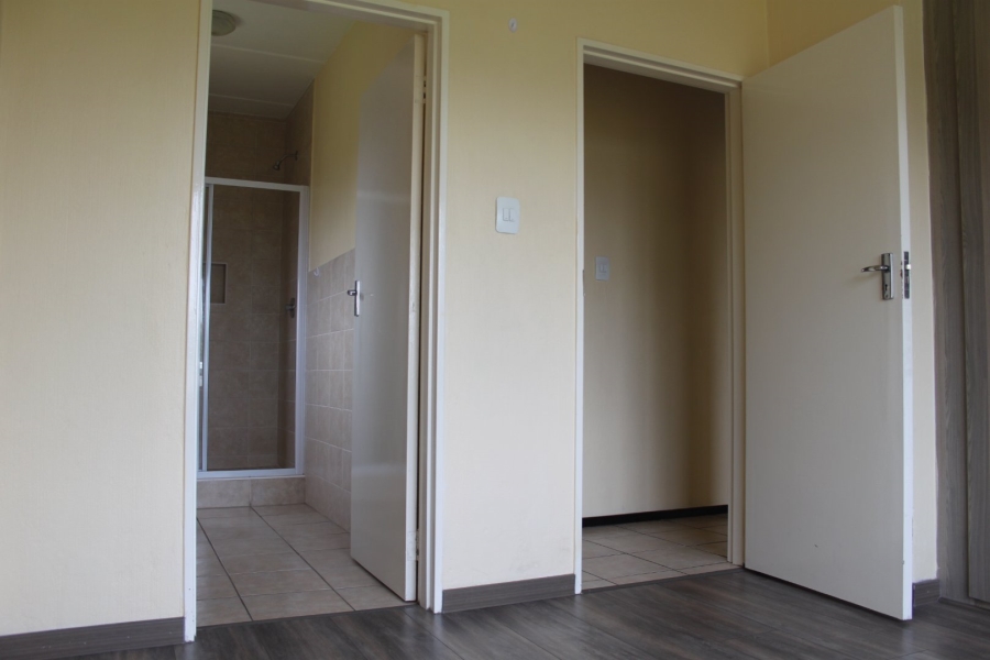 2 Bedroom Property for Sale in Randburg Central Gauteng