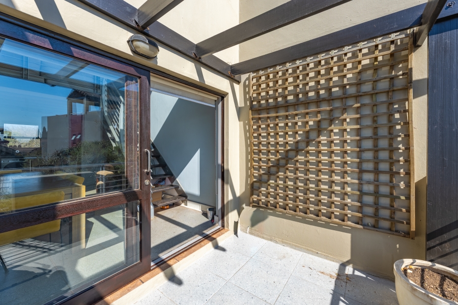 2 Bedroom Property for Sale in Lonehill Gauteng