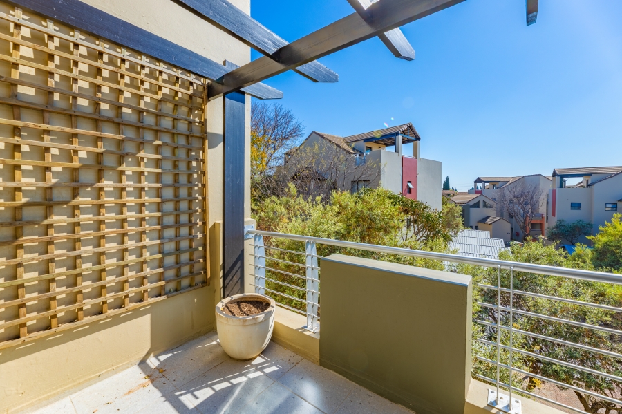 2 Bedroom Property for Sale in Lonehill Gauteng