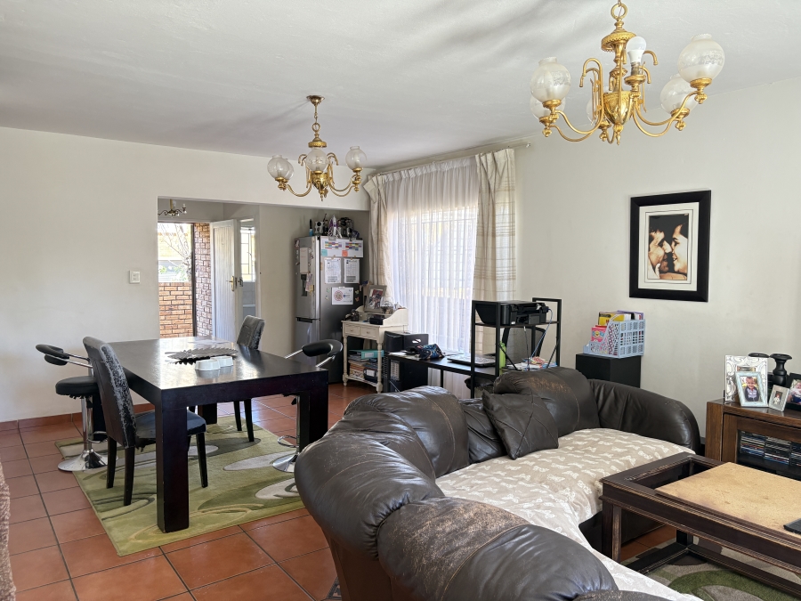 3 Bedroom Property for Sale in Honeydew Ridge Gauteng