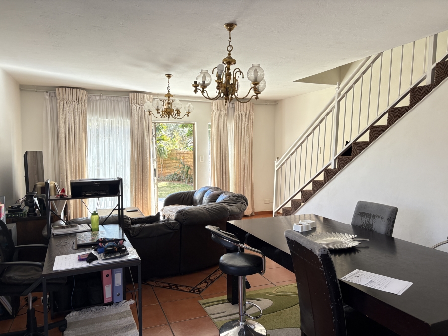 3 Bedroom Property for Sale in Honeydew Ridge Gauteng