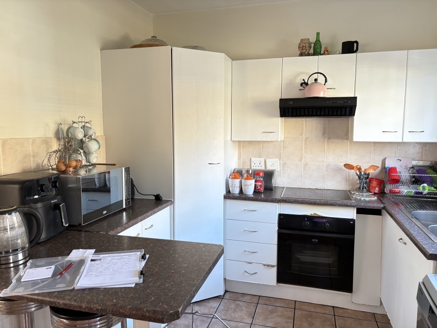 3 Bedroom Property for Sale in Honeydew Ridge Gauteng