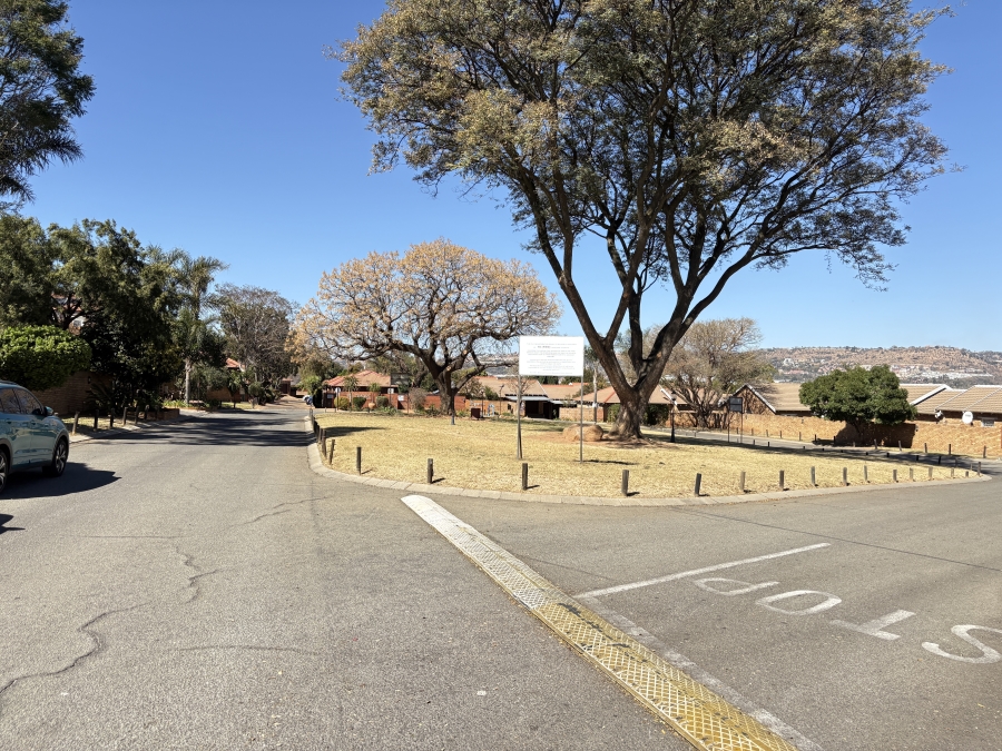 3 Bedroom Property for Sale in Honeydew Ridge Gauteng