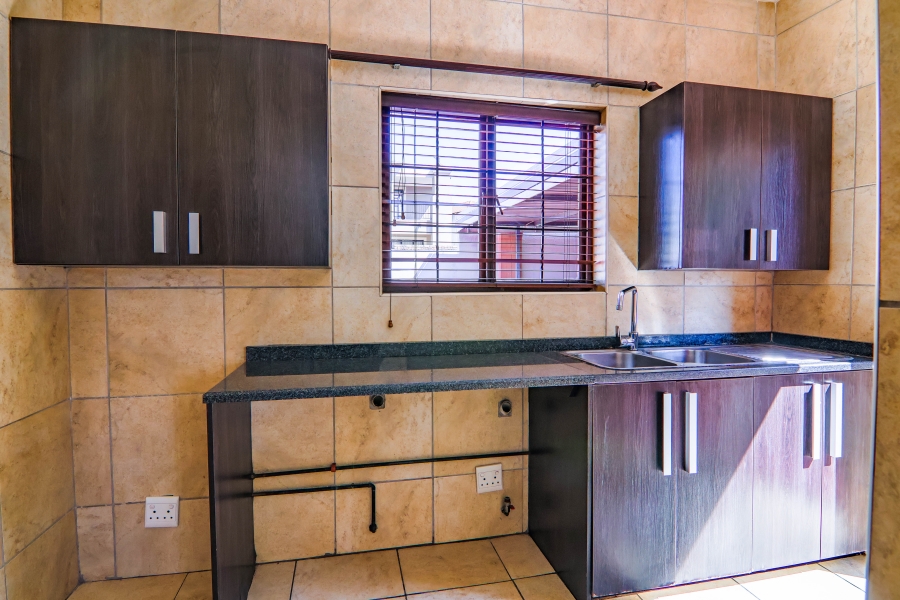 3 Bedroom Property for Sale in Thatchfield Estate Gauteng