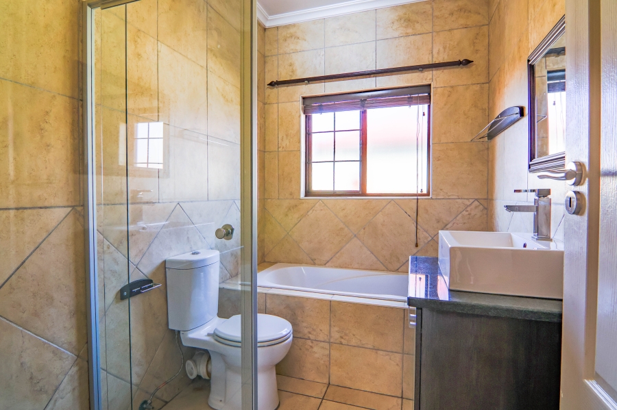 3 Bedroom Property for Sale in Thatchfield Estate Gauteng