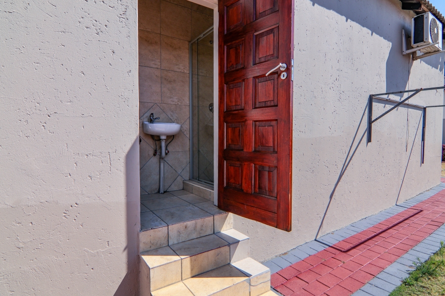 3 Bedroom Property for Sale in Thatchfield Estate Gauteng