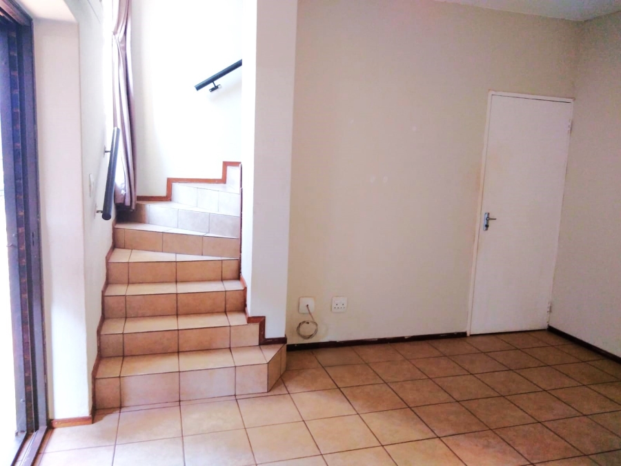 To Let 2 Bedroom Property for Rent in Noordheuwel Gauteng