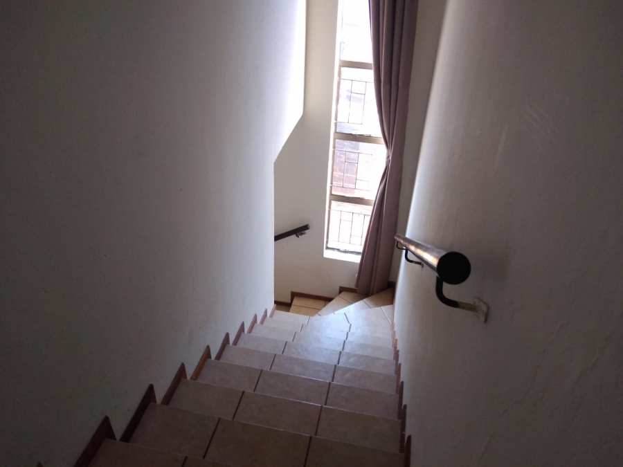 To Let 2 Bedroom Property for Rent in Noordheuwel Gauteng