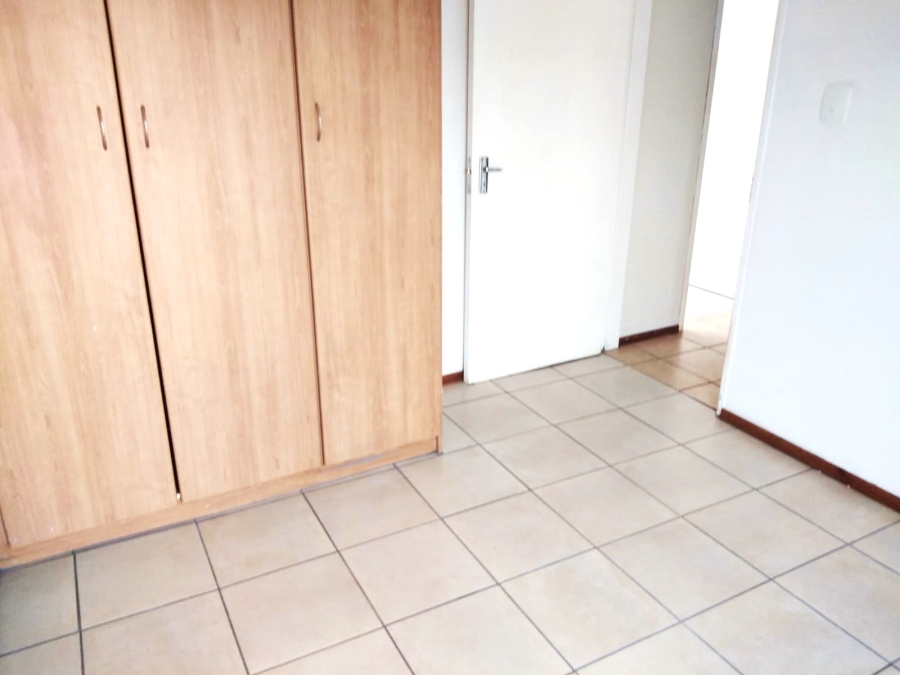 To Let 2 Bedroom Property for Rent in Noordheuwel Gauteng