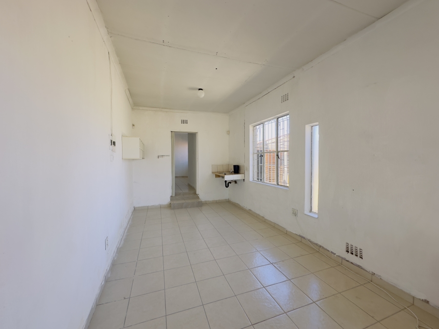 4 Bedroom Property for Sale in Verwoerdpark Gauteng
