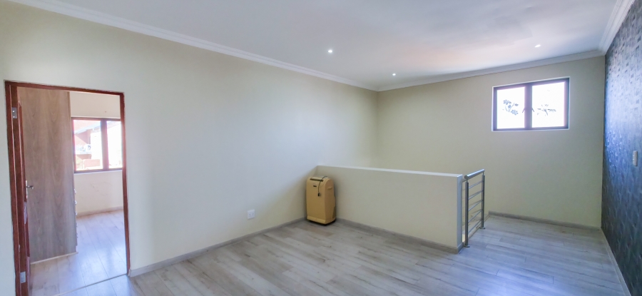 3 Bedroom Property for Sale in Olympus AH Gauteng