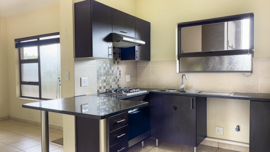 2 Bedroom Property for Sale in Mulbarton Gauteng
