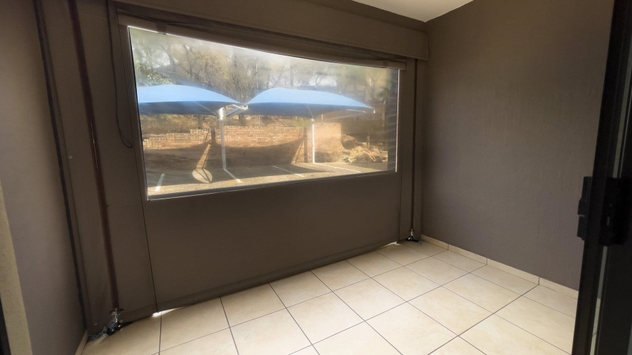2 Bedroom Property for Sale in Mulbarton Gauteng