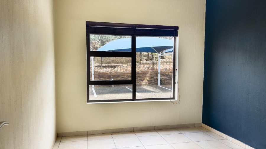 2 Bedroom Property for Sale in Mulbarton Gauteng