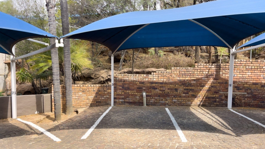 2 Bedroom Property for Sale in Mulbarton Gauteng