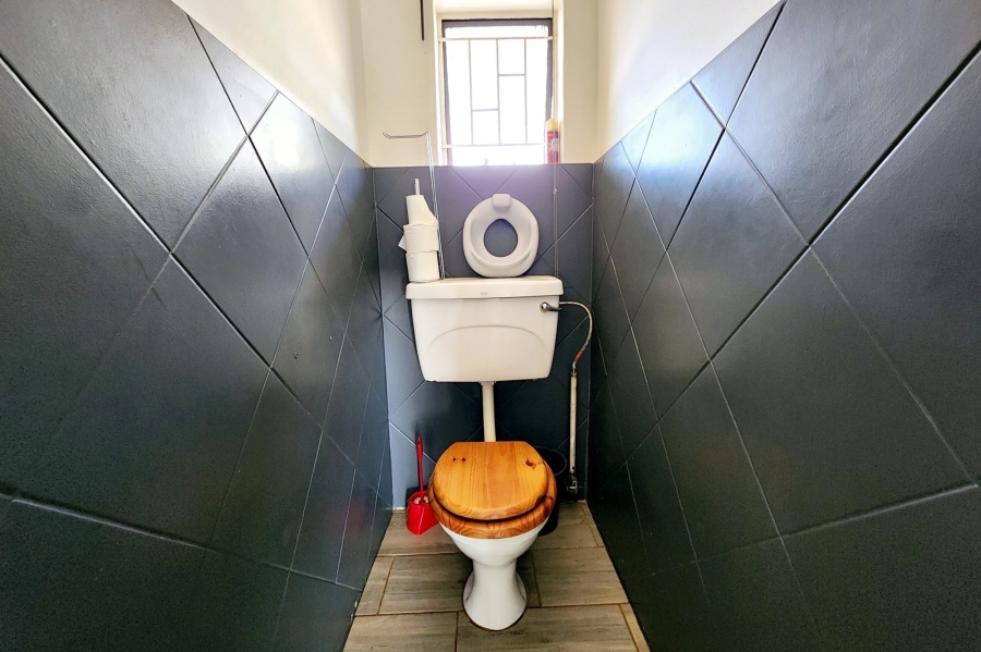 5 Bedroom Property for Sale in Pierre Van Ryneveld Gauteng