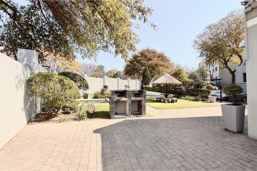 2 Bedroom Property for Sale in Magaliessig Gauteng