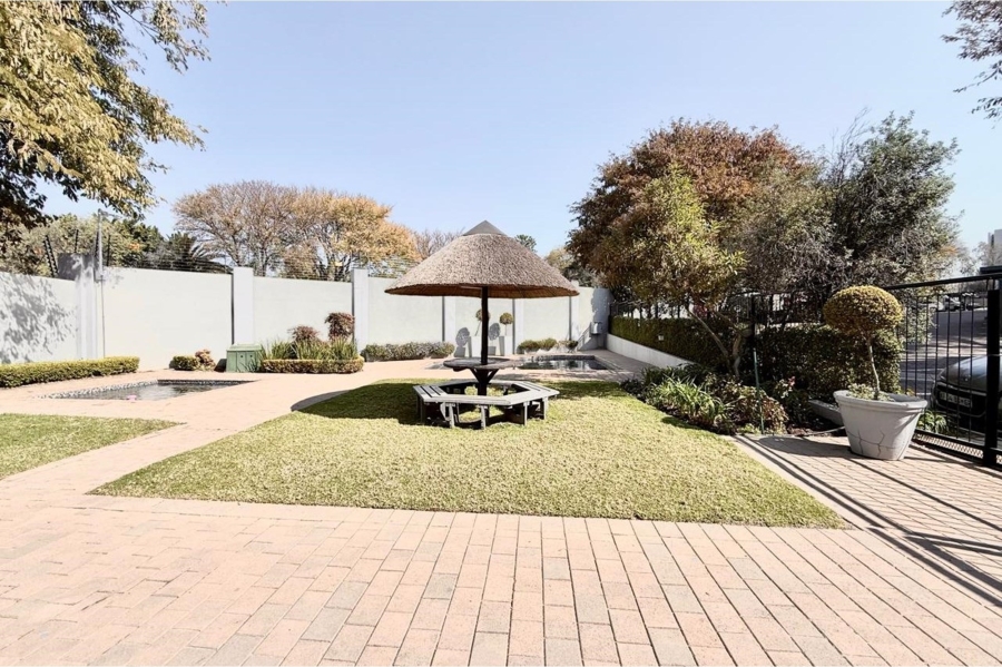 2 Bedroom Property for Sale in Magaliessig Gauteng
