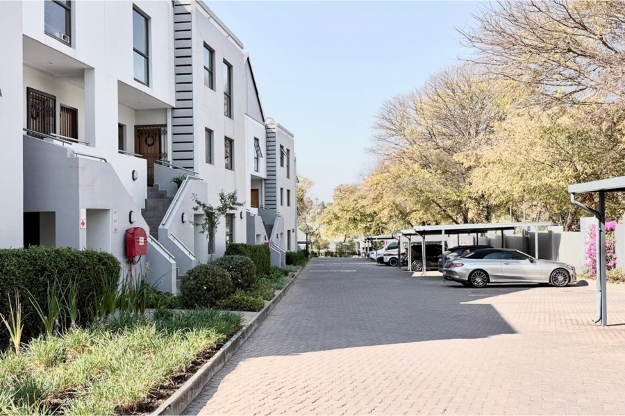 2 Bedroom Property for Sale in Magaliessig Gauteng