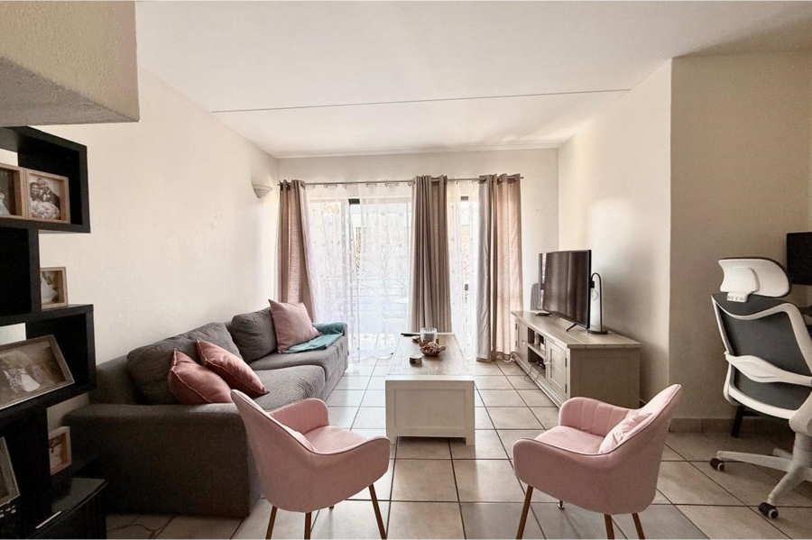 2 Bedroom Property for Sale in Magaliessig Gauteng