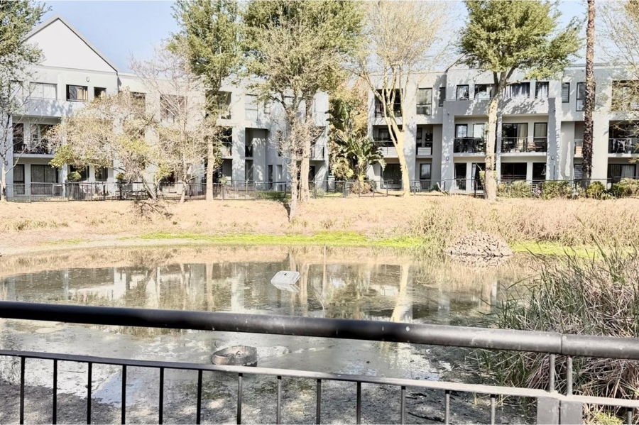 2 Bedroom Property for Sale in Magaliessig Gauteng