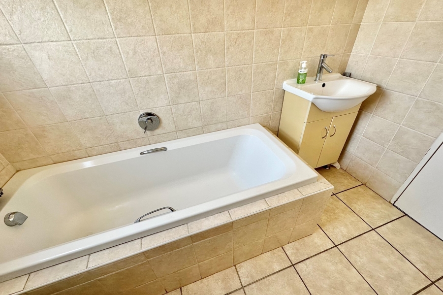 2 Bedroom Property for Sale in Ferndale Gauteng