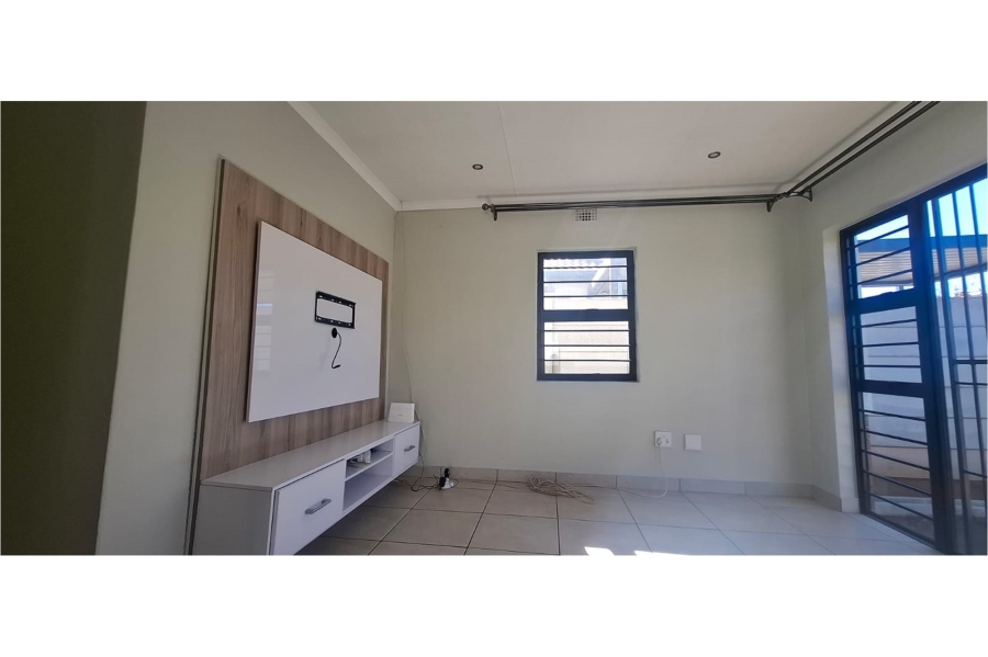 To Let 3 Bedroom Property for Rent in Leopard