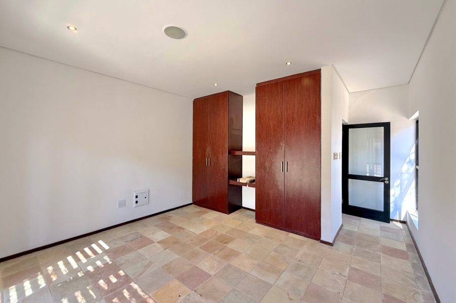 5 Bedroom Property for Sale in Dainfern Valley Gauteng