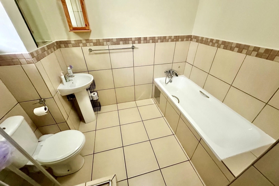 1 Bedroom Property for Sale in Barbeque Downs Gauteng