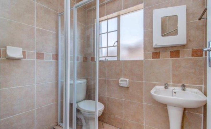To Let 2 Bedroom Property for Rent in North Riding Gauteng