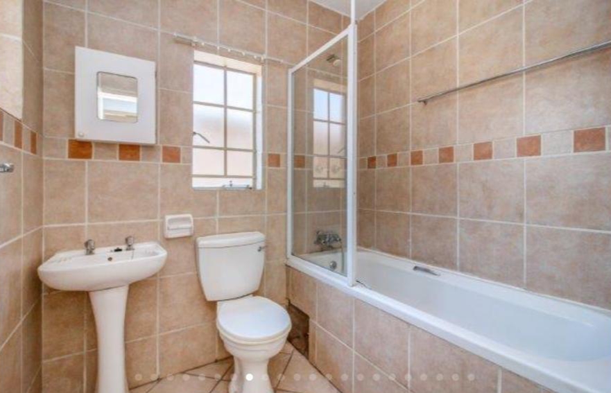 To Let 2 Bedroom Property for Rent in North Riding Gauteng