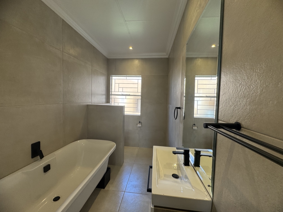 3 Bedroom Property for Sale in Northmead Gauteng