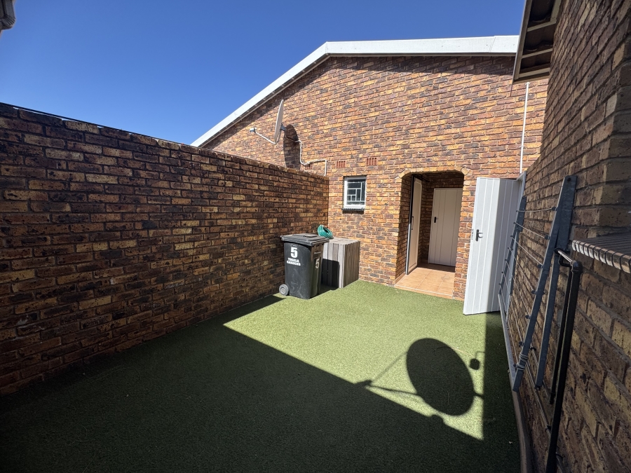 3 Bedroom Property for Sale in Northmead Gauteng