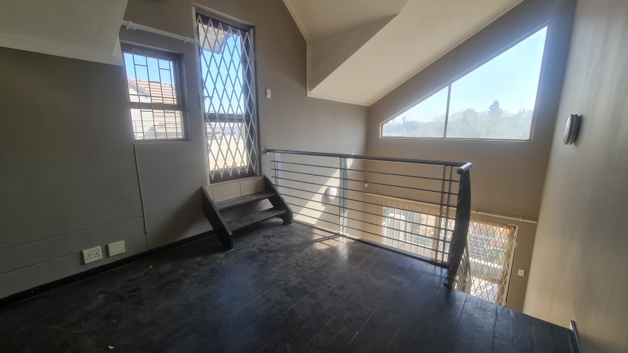To Let 1 Bedroom Property for Rent in Sunninghill Gauteng