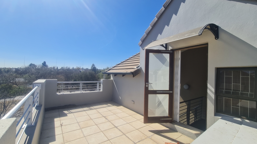 To Let 1 Bedroom Property for Rent in Sunninghill Gauteng