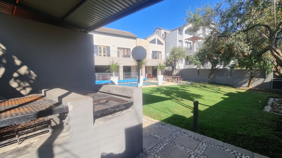 To Let 1 Bedroom Property for Rent in Sunninghill Gauteng