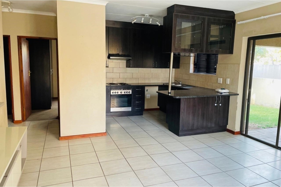 To Let 3 Bedroom Property for Rent in Noordwyk Gauteng
