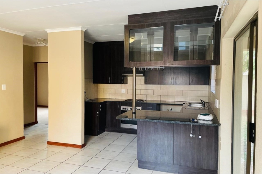 To Let 3 Bedroom Property for Rent in Noordwyk Gauteng