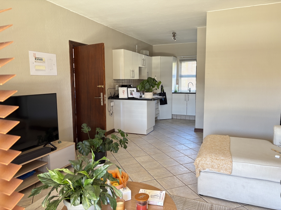 2 Bedroom Property for Sale in Honeydew Grove Gauteng