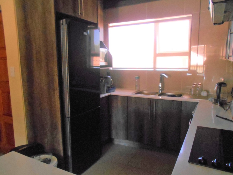 To Let 2 Bedroom Property for Rent in Comet Gauteng